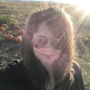 Meet your Posher, Amy